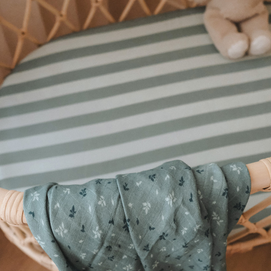 Pine Organic Fitted Bassinet Sheet/Change Pad Cover