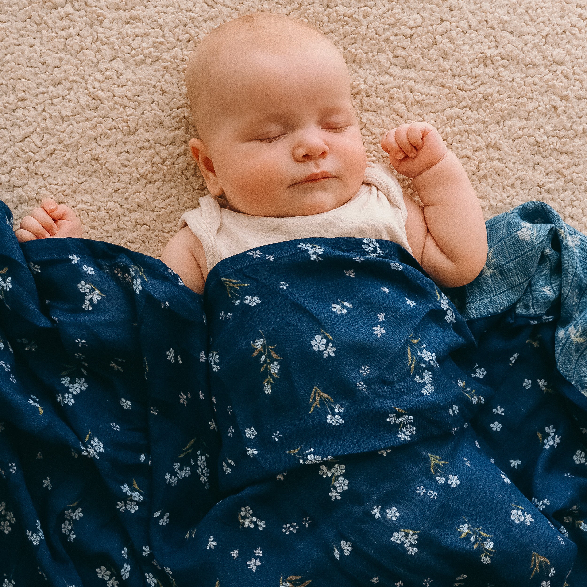 Forget-Me-Not Navy Organic Fitted Bassinet Sheet/Change Pad Cover