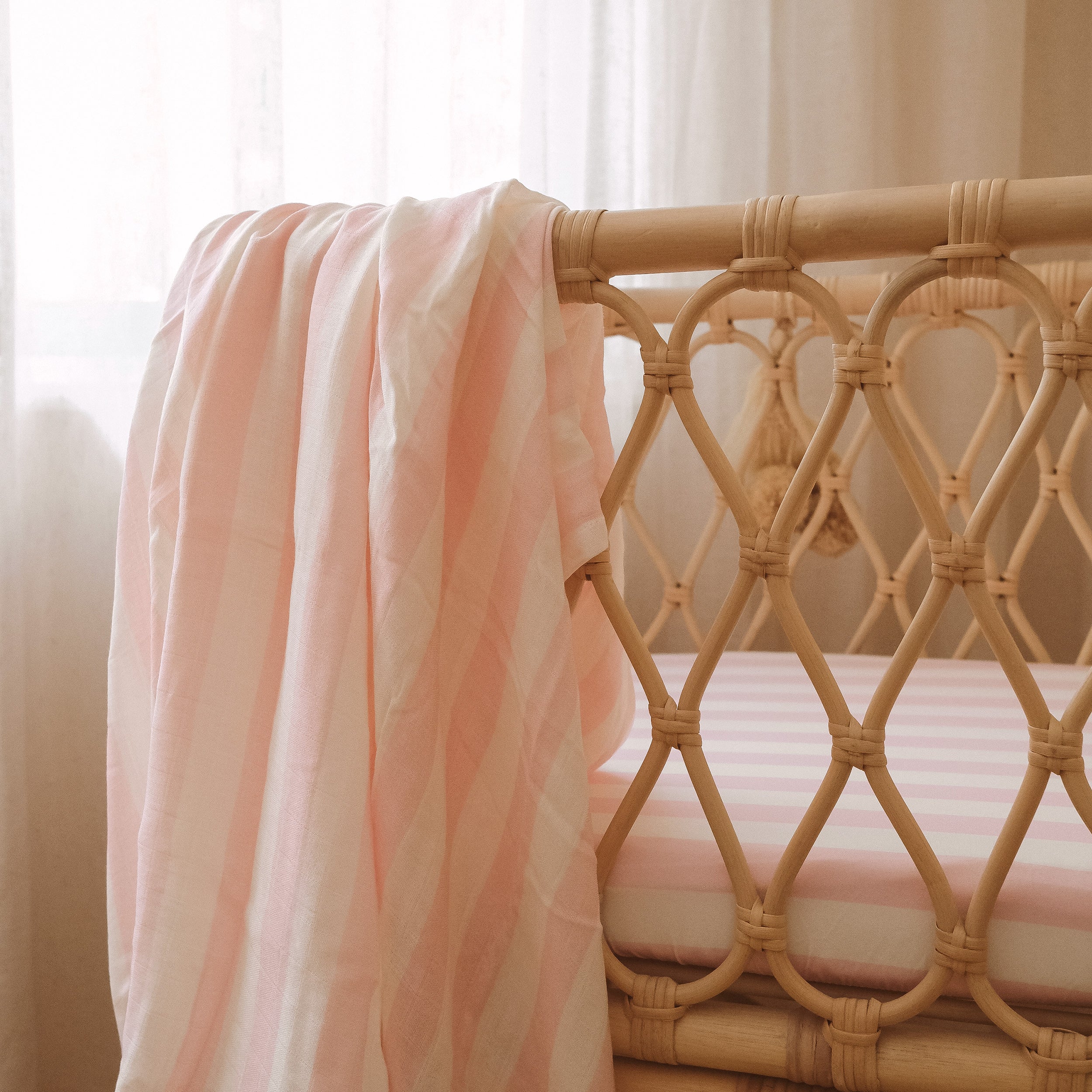 Petal Stripe Organic Fitted Bassinet Sheet/Change Pad Cover