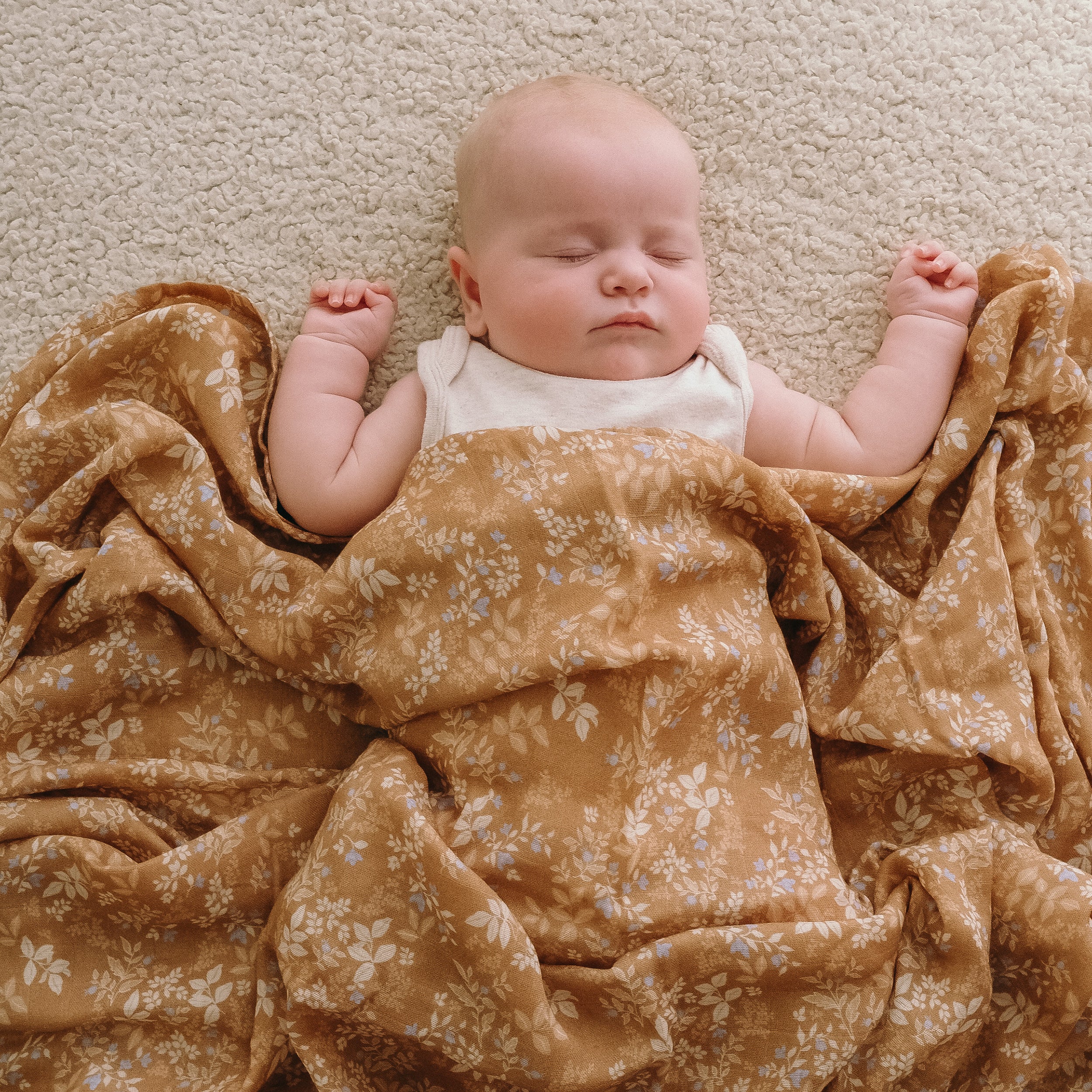 Gold Holly Organic Fitted Bassinet Sheet/Change Pad Cover