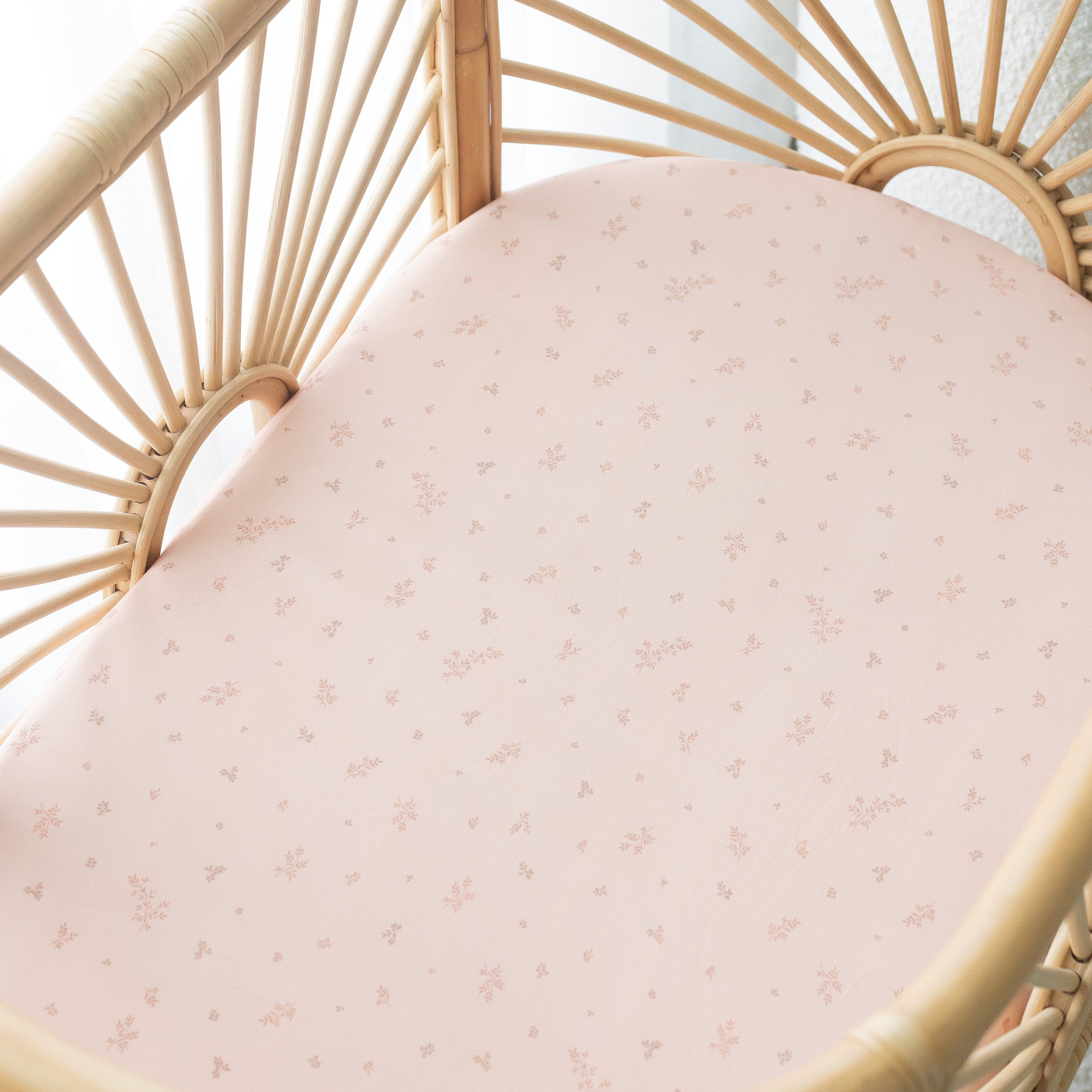 Wild Ruscus Organic Fitted Bassinet Sheet/Change Pad Cover - PRE-ORDER (MARCH)