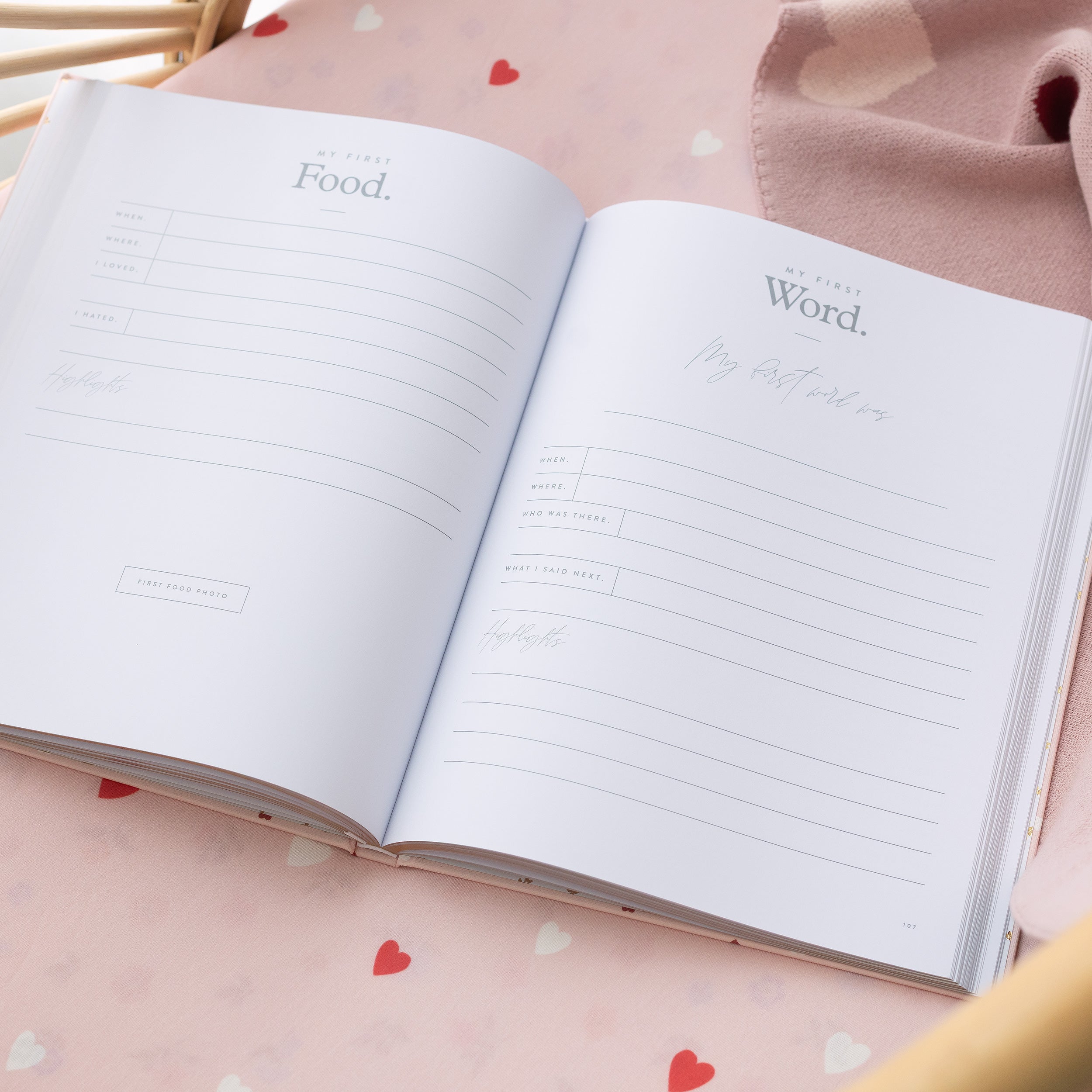 Baby Book Little Hearts - 3rd Edition - SECONDS