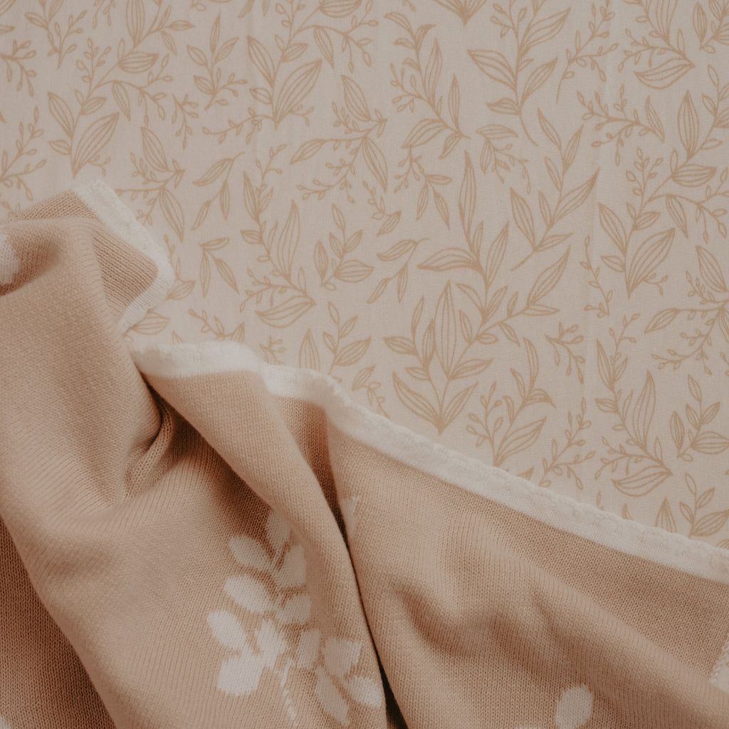 Golden Vines Organic Fitted Bassinet Sheet/Change Pad Cover