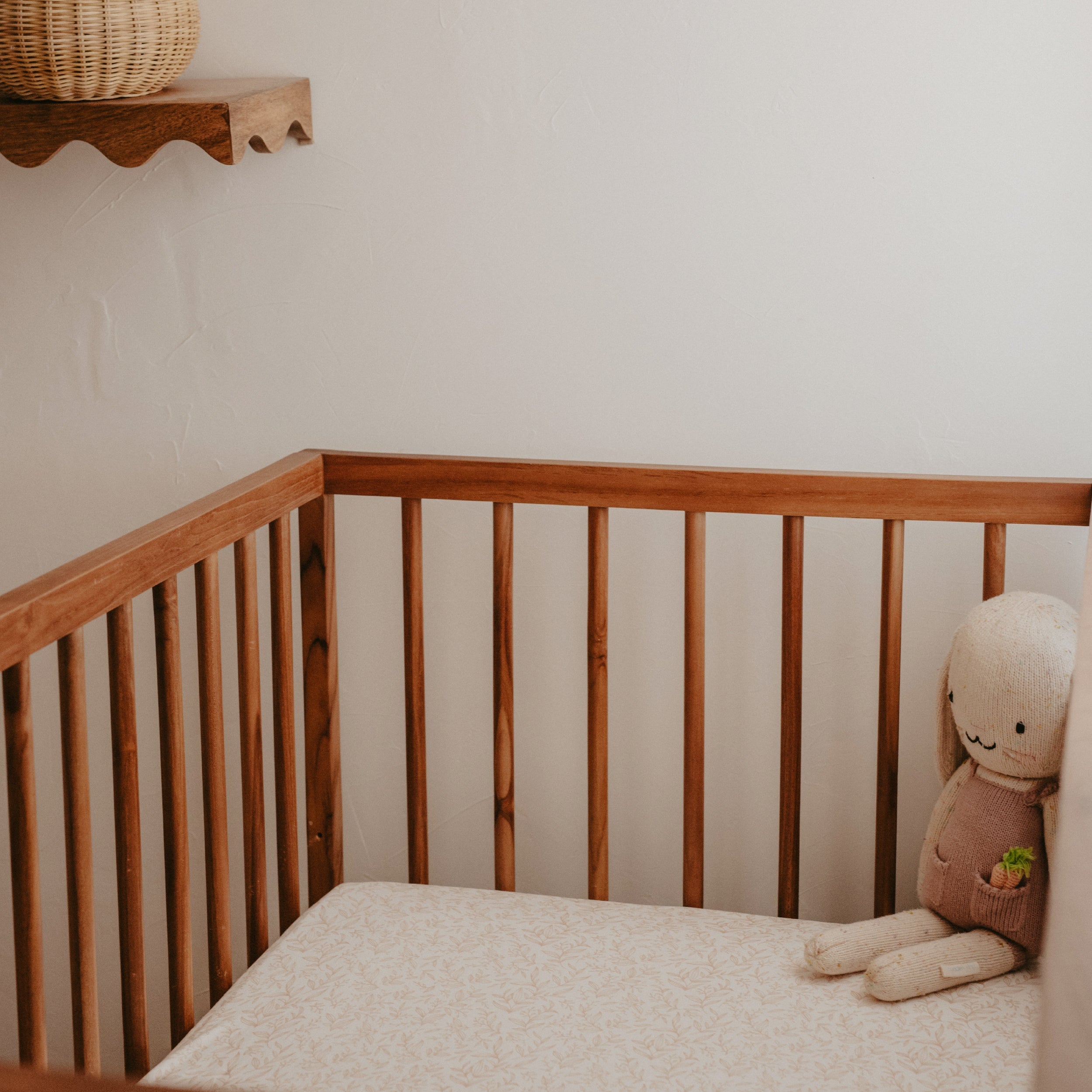 Golden Vines Organic Fitted Cot Sheet - SECONDS