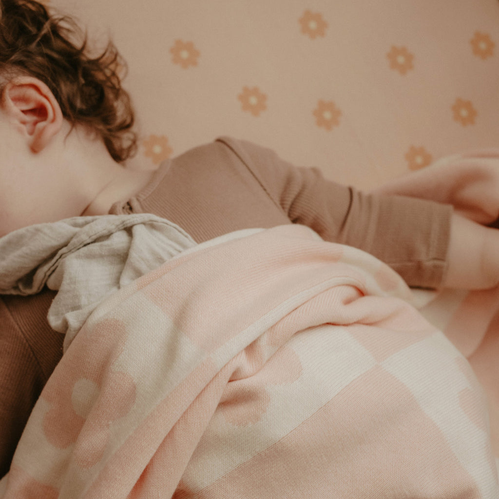 Daisy Chain Organic Fitted Cot Sheet - SECONDS