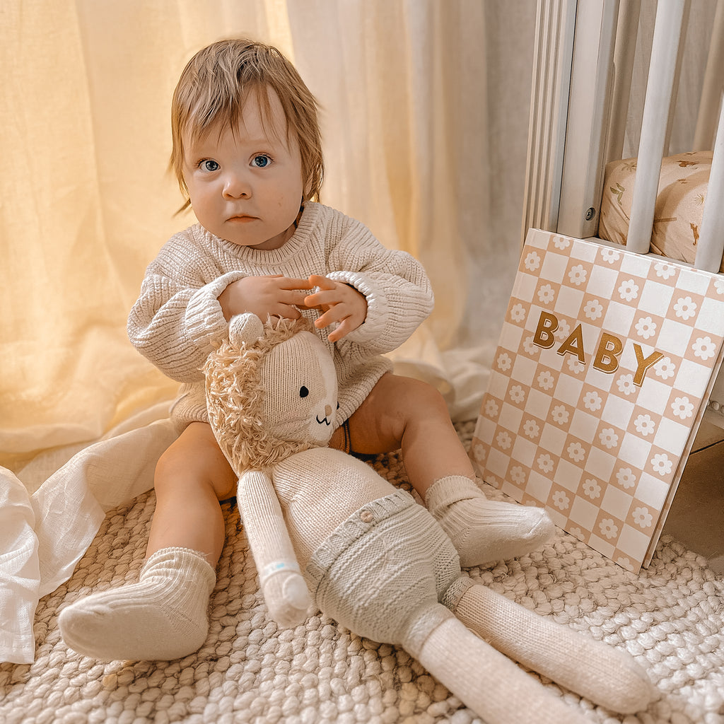 Baby Book Daisy Grid