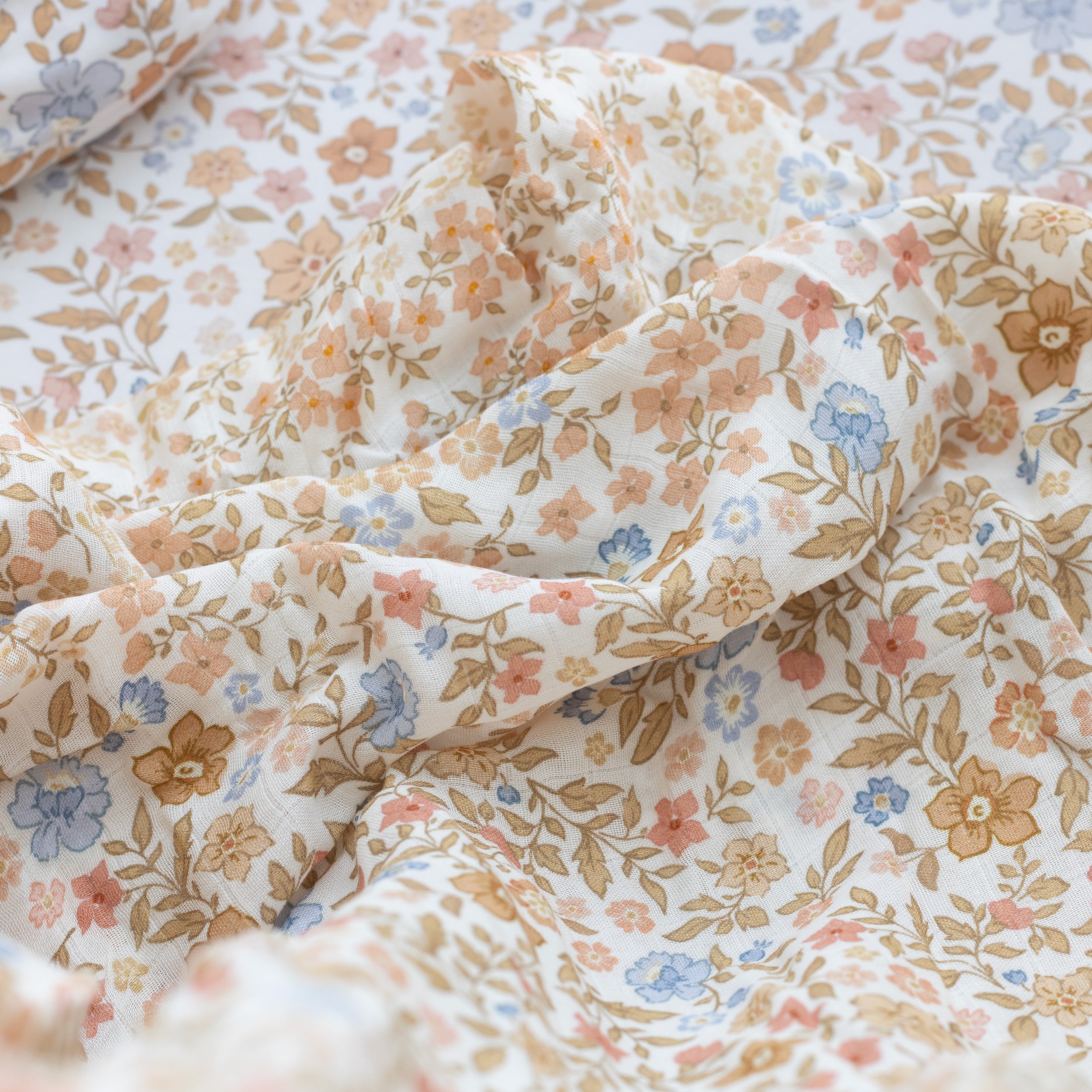 Broderie Organic Fitted Bassinet Sheet/Change Pad Cover