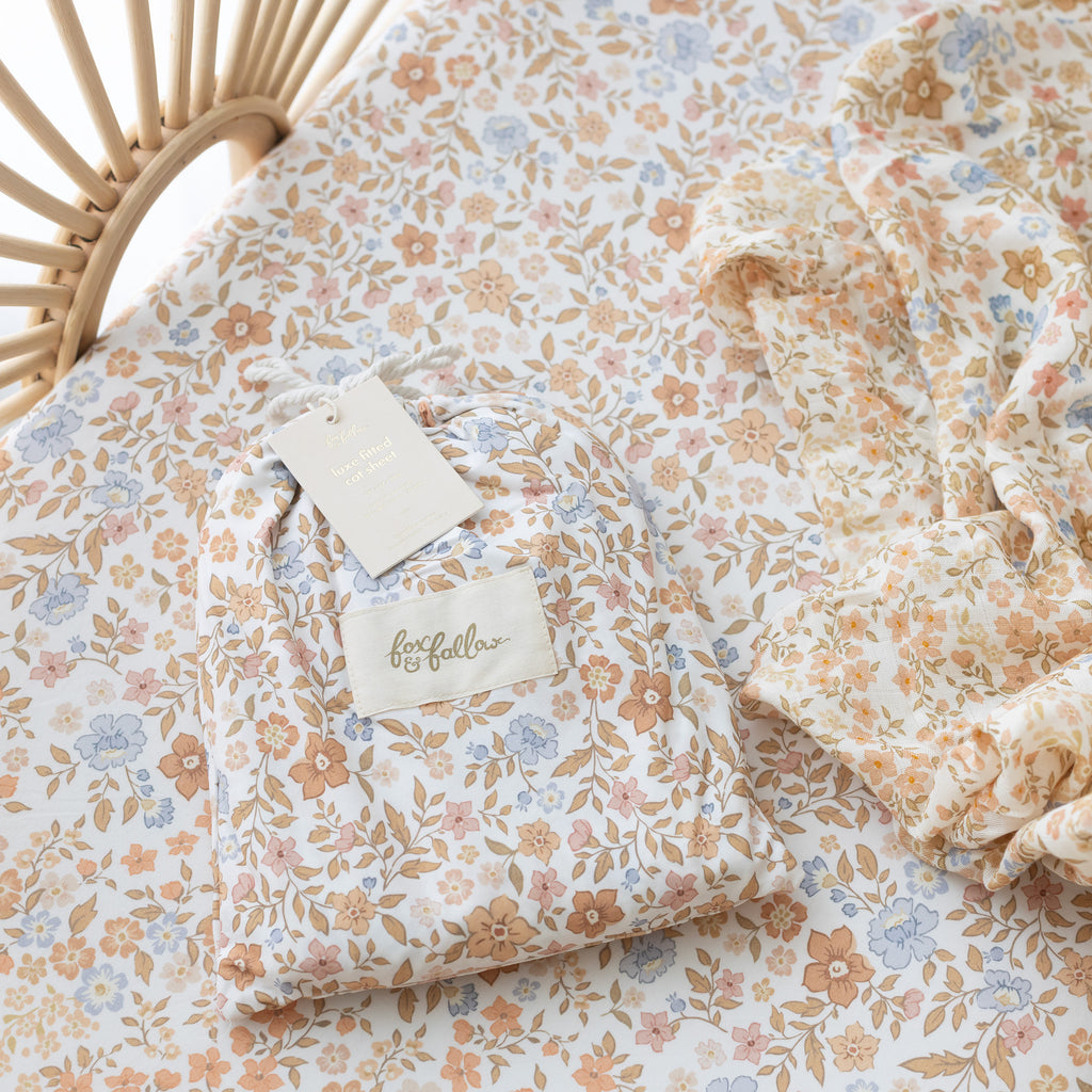 Broderie Organic Fitted Bassinet Sheet/Change Pad Cover