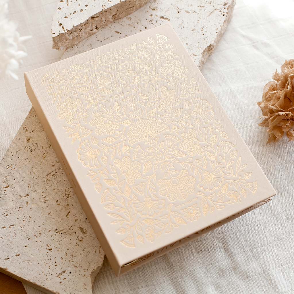 PLA023-WeddingPlannerClassic-Champagne-37-square.png