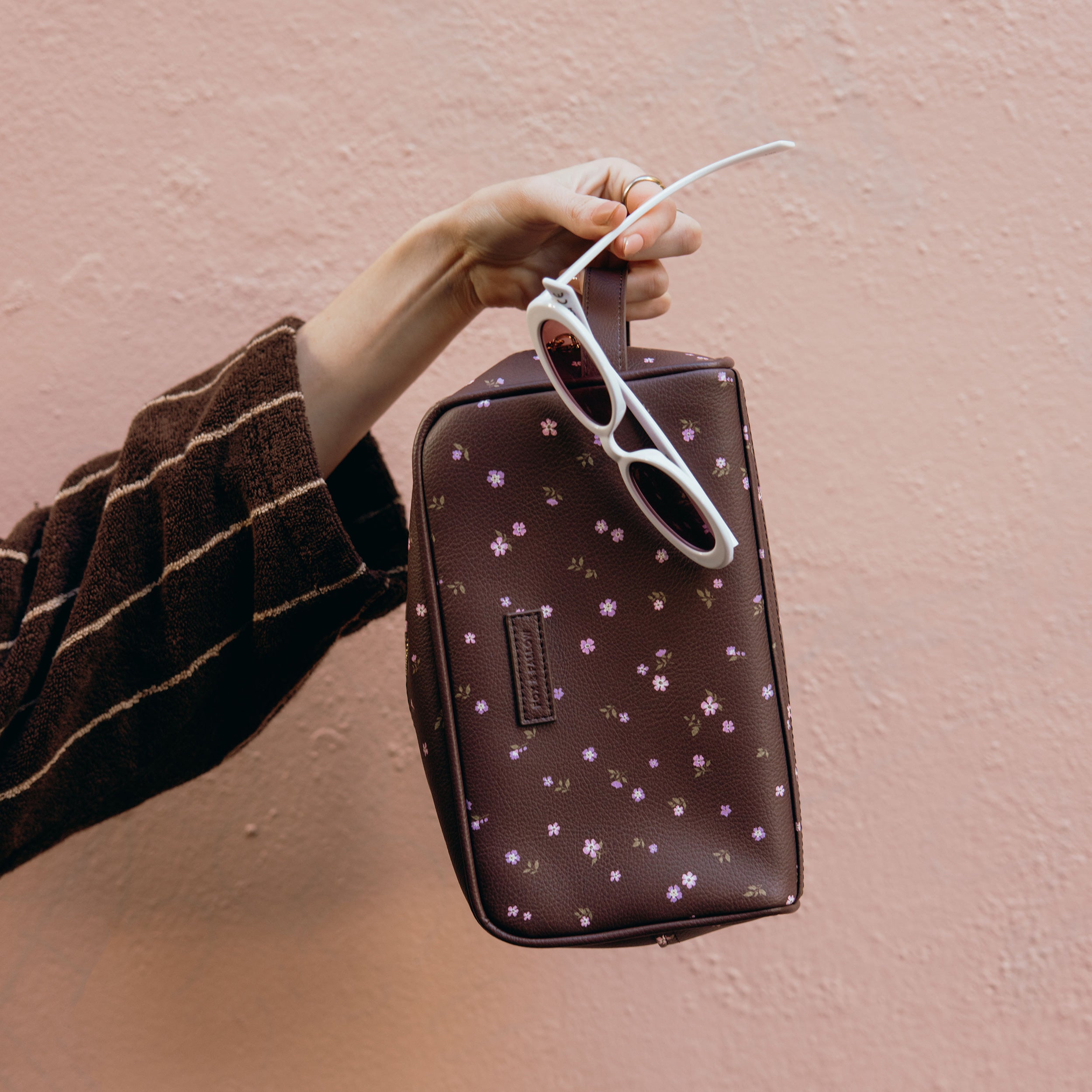 Wisteria Wash Bag - PRE-ORDER (ARRIVING JUNE)