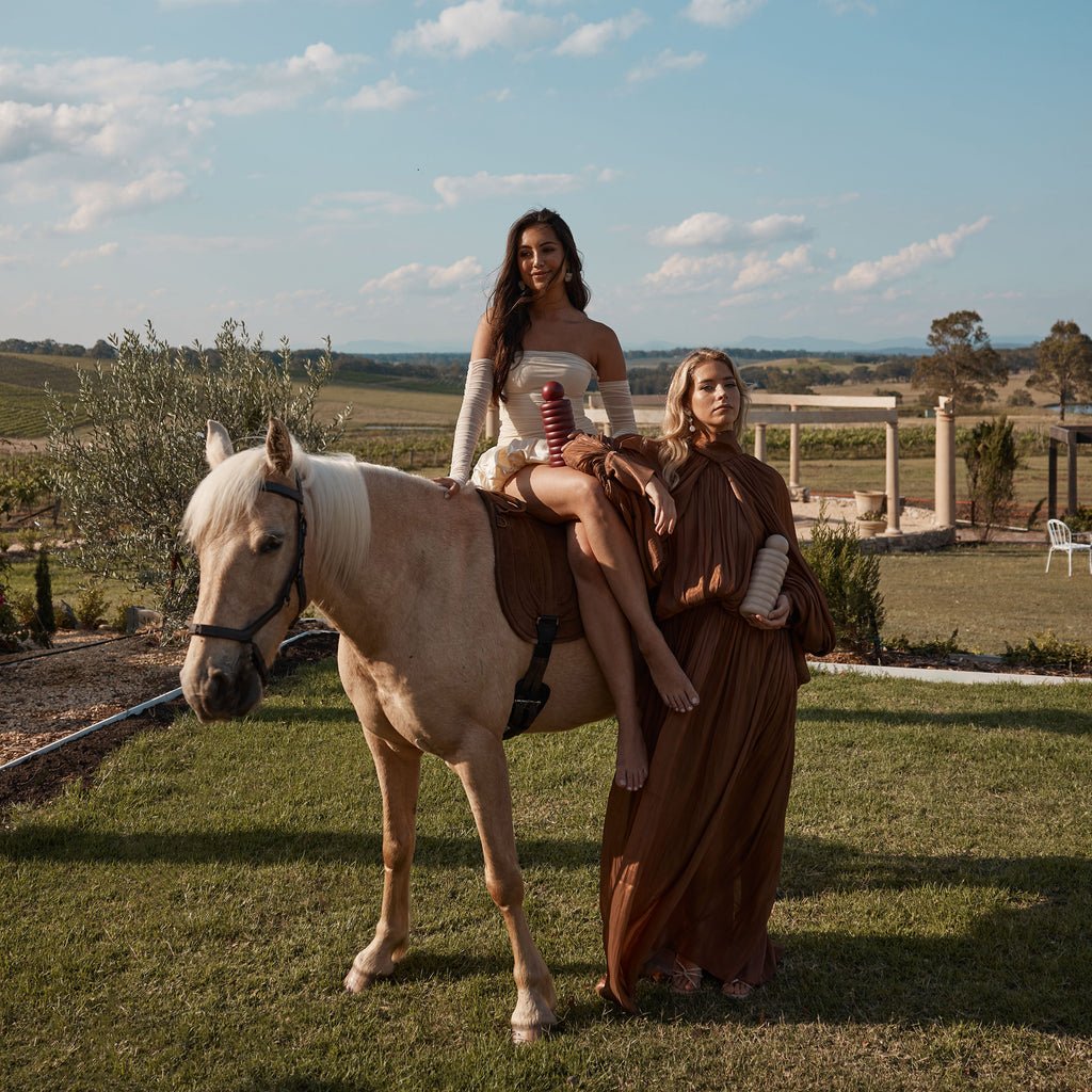 The Bubble Reusable Water Bottle 700ml - Latte - PRE-ORDER (APRIL)