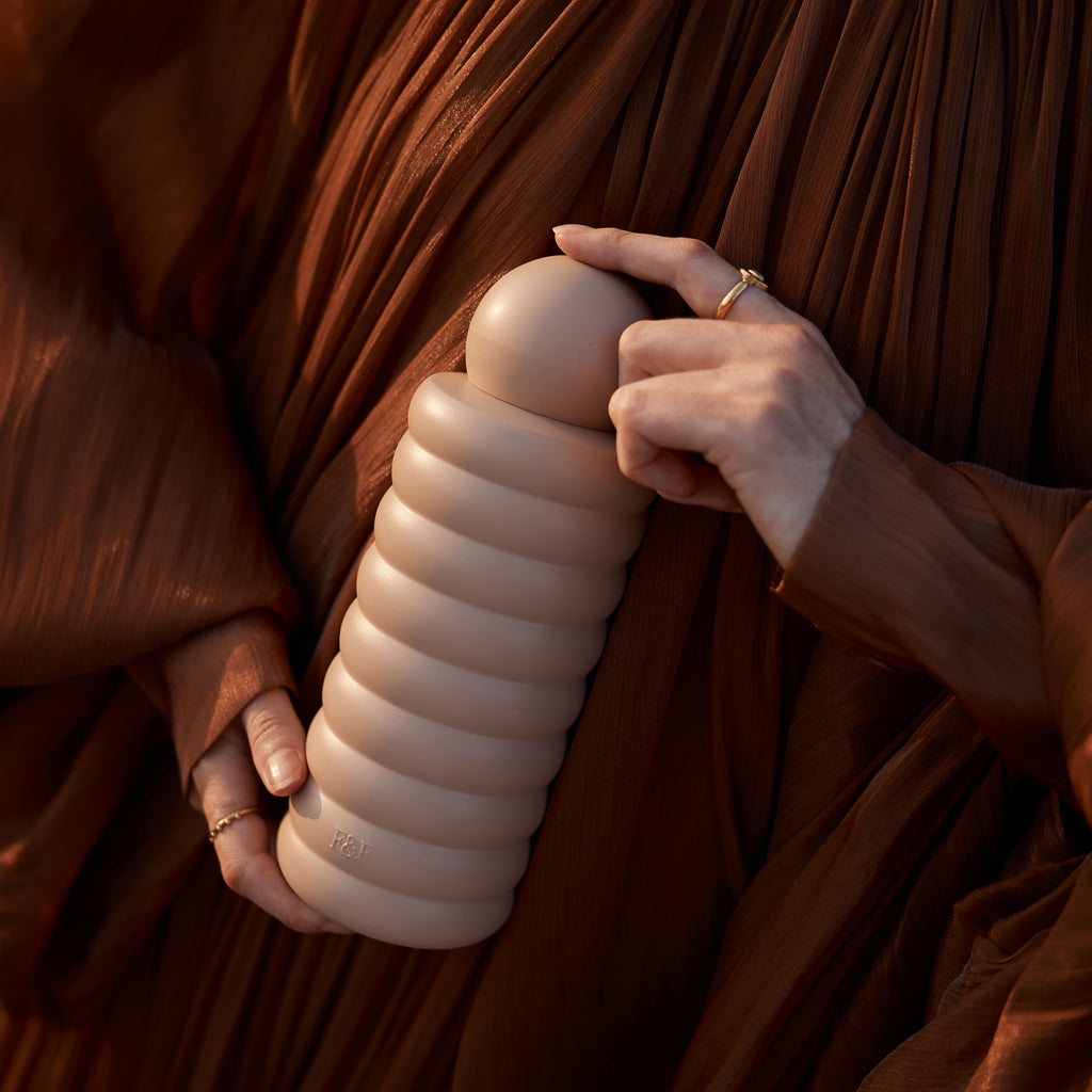 The Bubble Reusable Water Bottle 700ml - Latte - PRE-ORDER (LATE-APRIL)