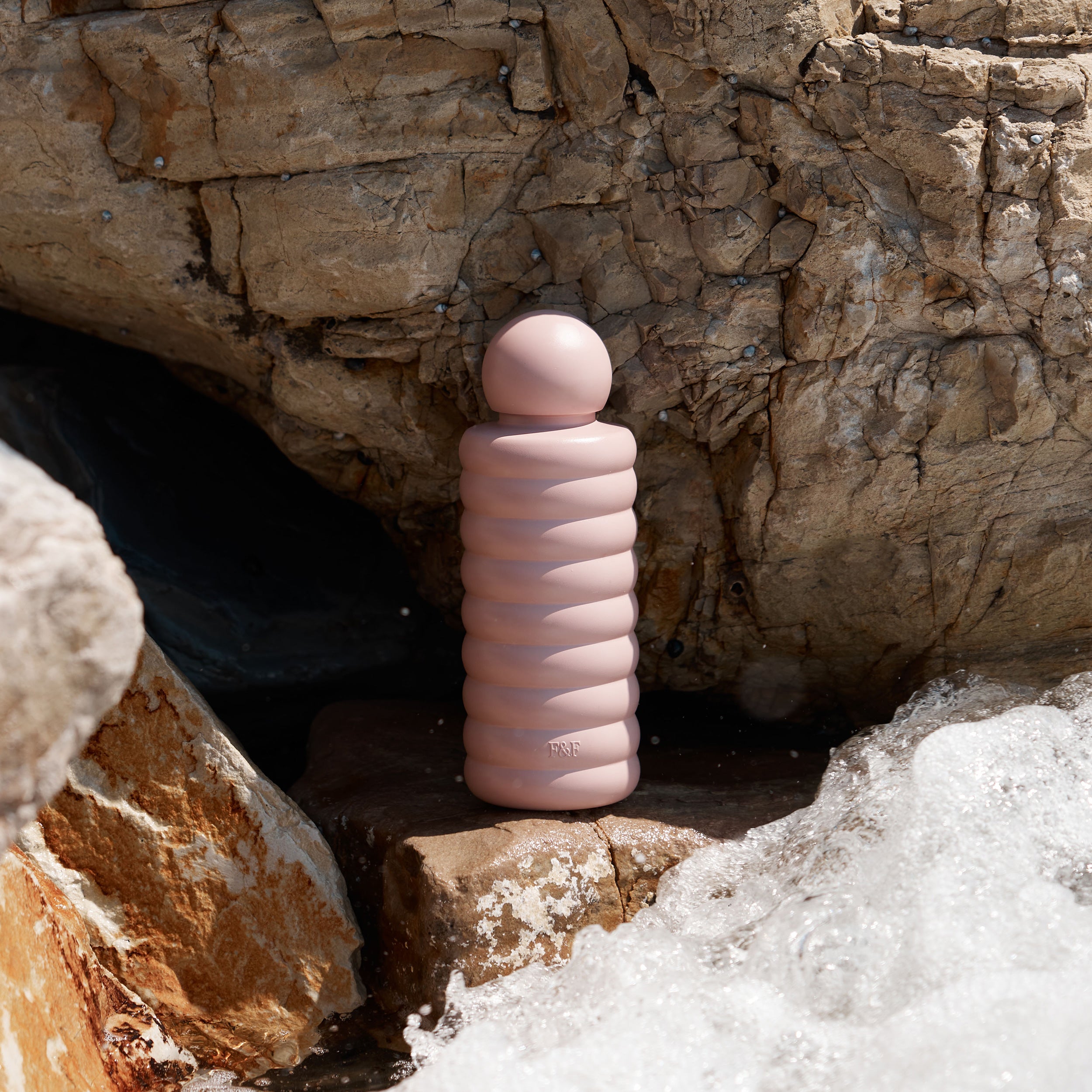 The Bubble Reusable Water Bottle 700ml - Dusty Rose - PRE-ORDER (LATE-APRIL)