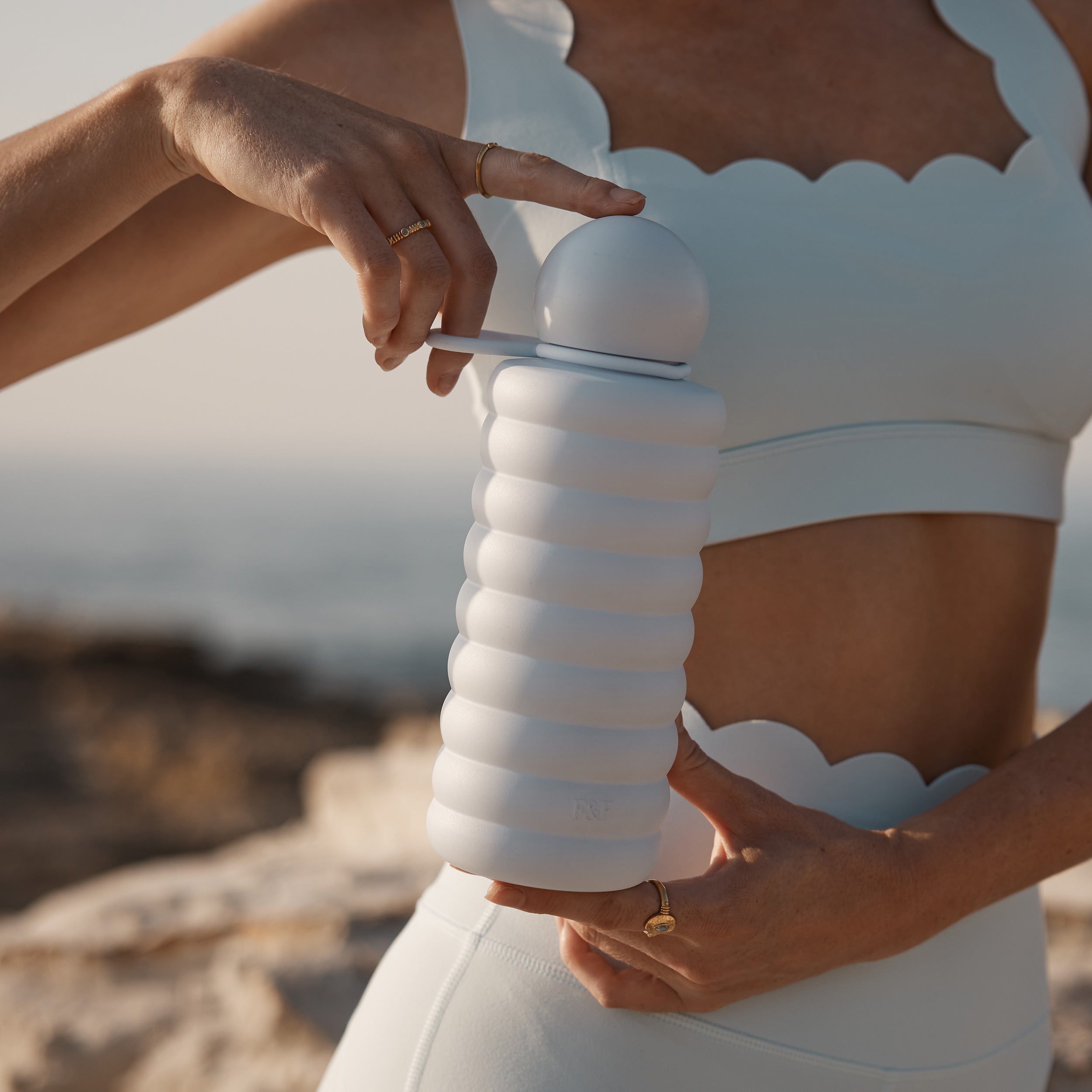 The Bubble Reusable Water Bottle 700ml - Opalite - PRE-ORDER (APRIL)