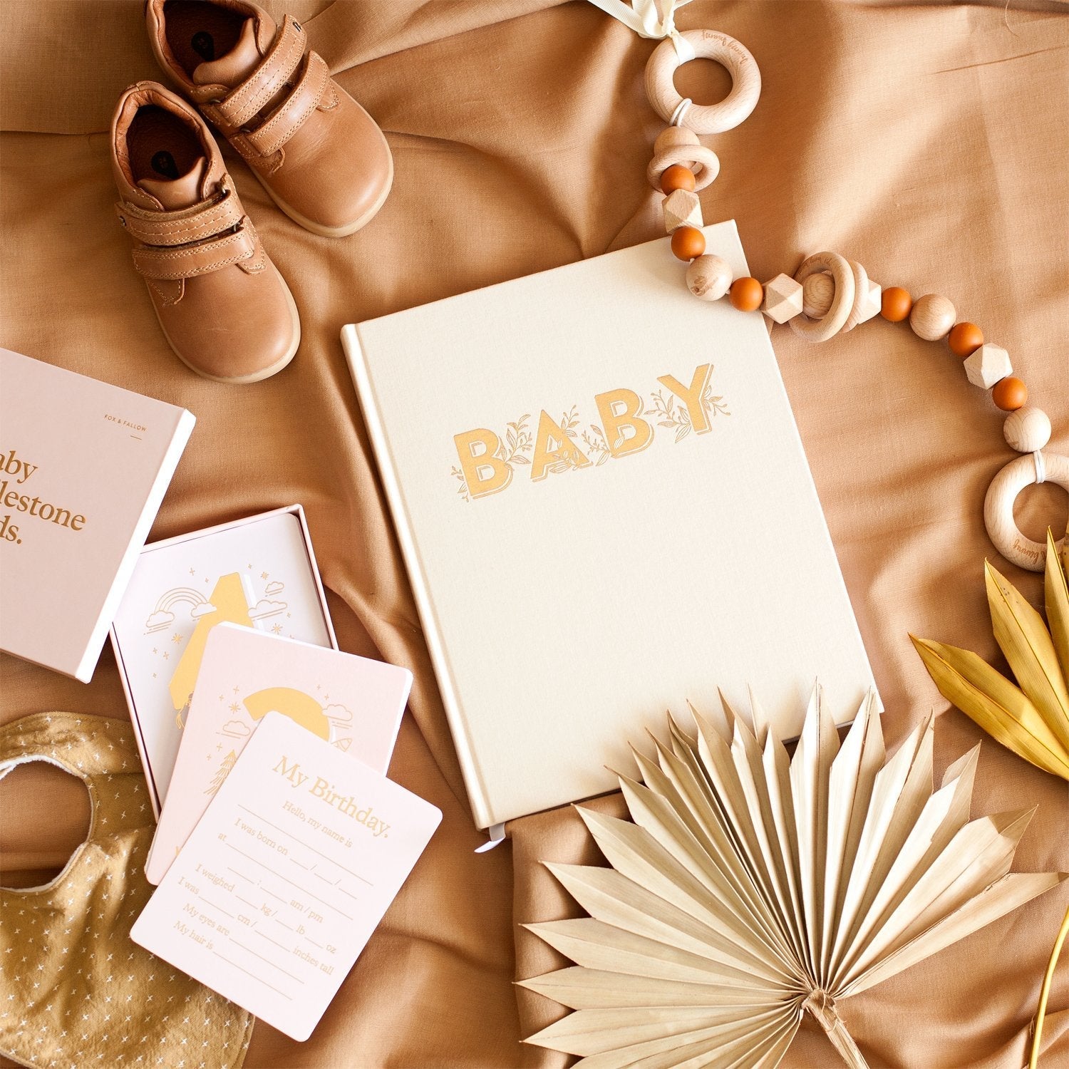 BabyBookButtermilk-MilestoneCards-taupe-1_91a040d3-87ec-4264-9d29-5e2b1a9d1ba6.jpg