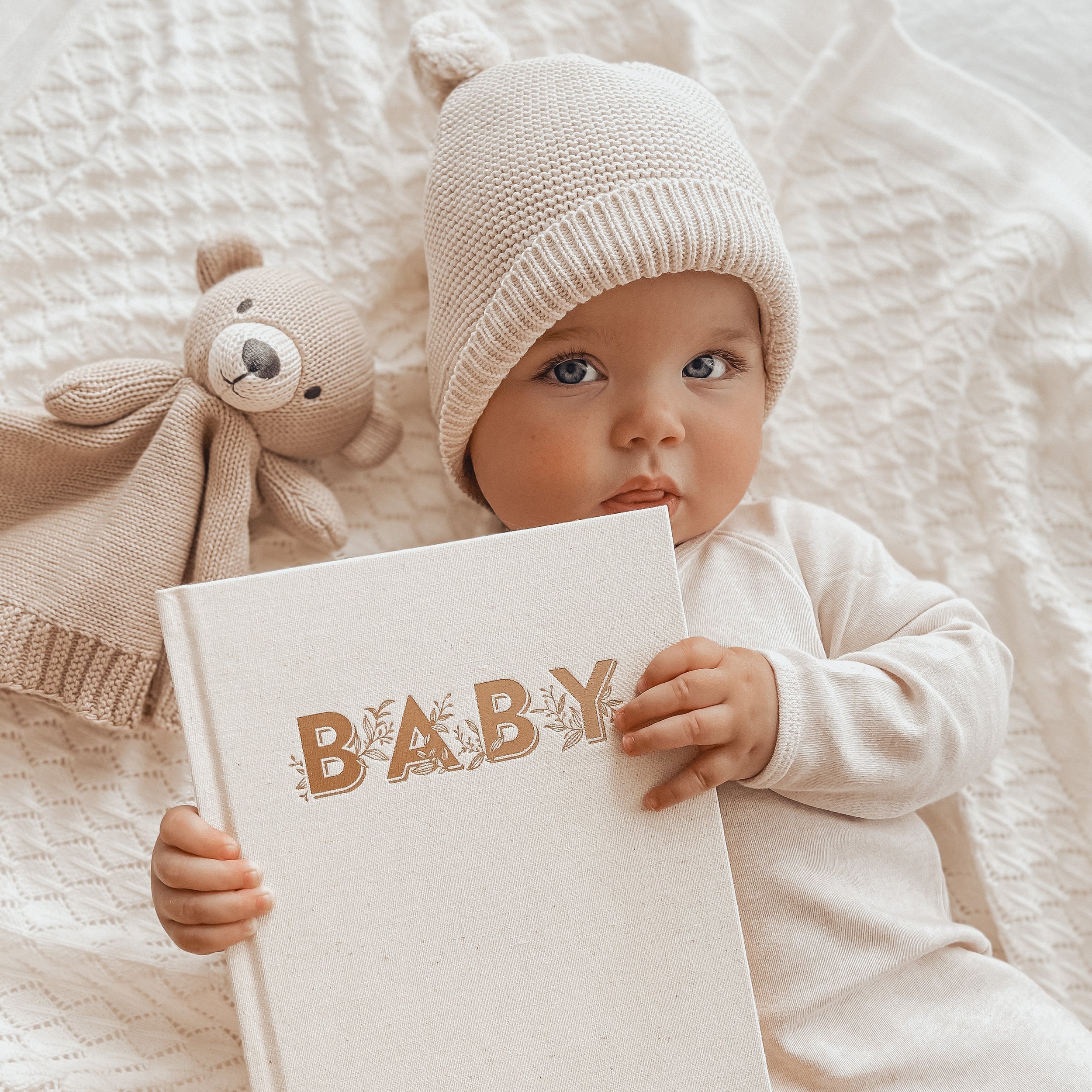 FJ035-BabyBook-MiniOatmeal-TwoBrisbaneMamas-02-square-B_fc141bd5-6cf2-4ffd-a551-1c42b3420b99.jpg