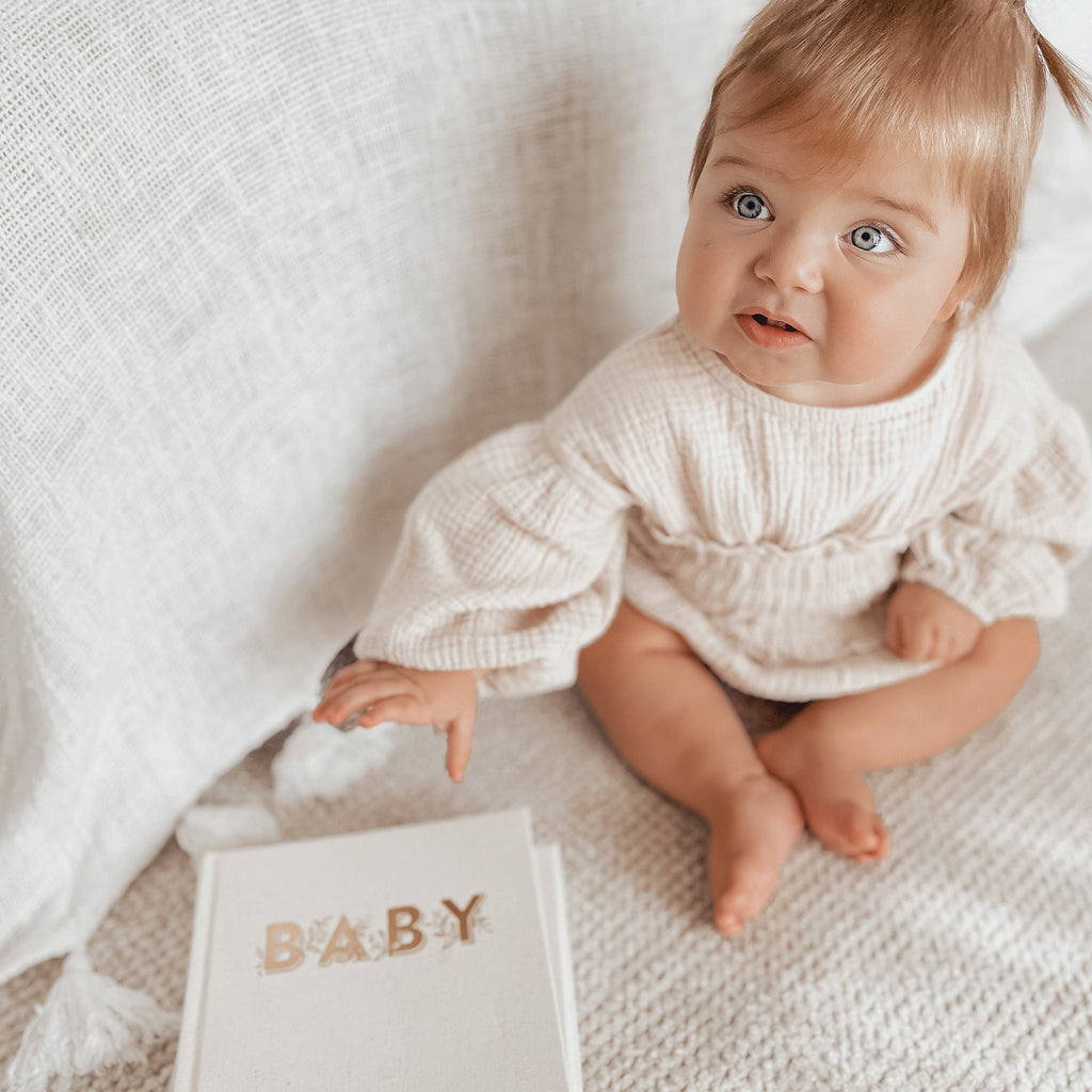FJ035-BabyBook-MiniOatmeal-TwoBrisbaneMamas-16-square_2b381edd-203b-4025-a7f0-59584c7e6289.jpg