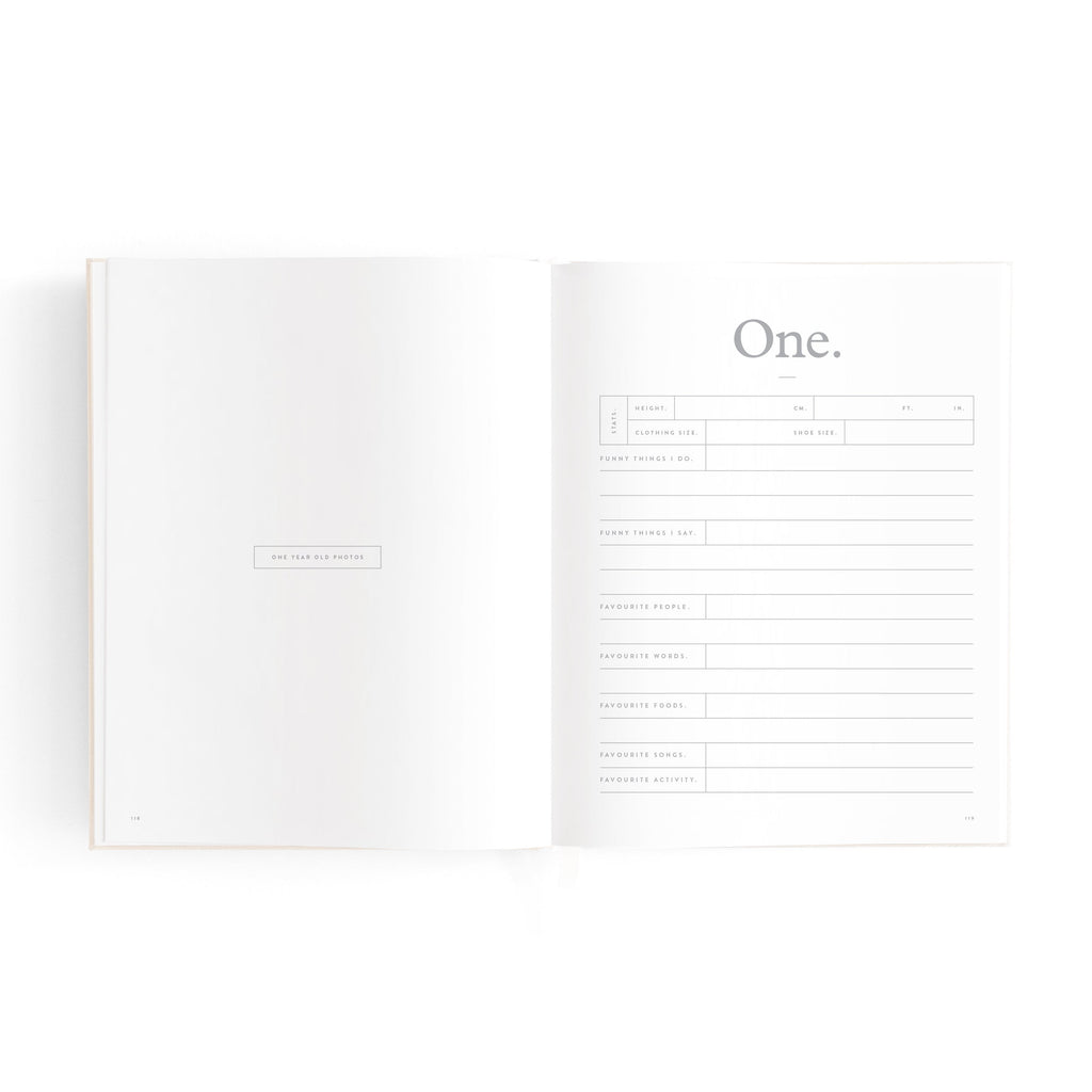 FJ035-MiniBabyBookOatmeal-24_6ed500ab-6e5c-45ea-805d-e5ac464326c3.jpg