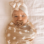 MWRAP22-FrescoSwaddle-LikedByLeo-3-square.jpg